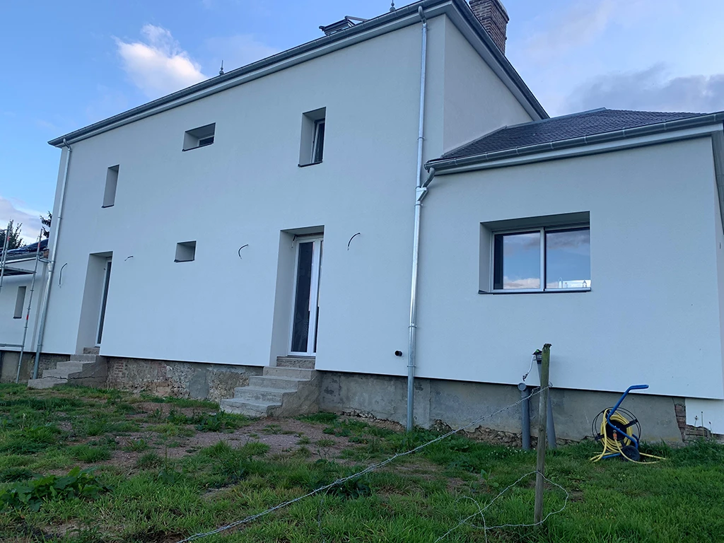 Après Travaux d'enduit sur Façade et Menuiseries par Déclic Habitat à Caen