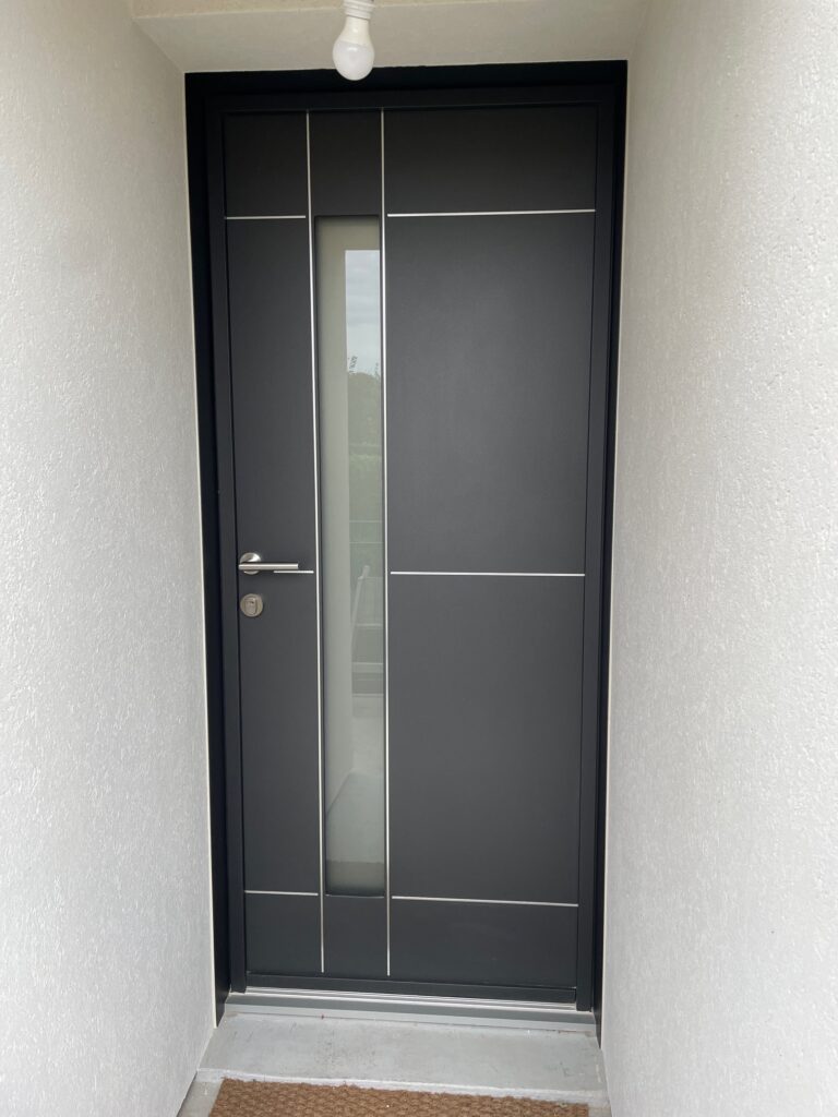 Porte d'entrée K-Line en aluminium - Déclic Habitat